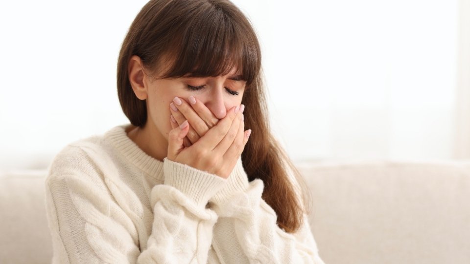 How to Help Someone Having a Panic Attack first involves recognizing signs like dizziness, nausea or trembling.